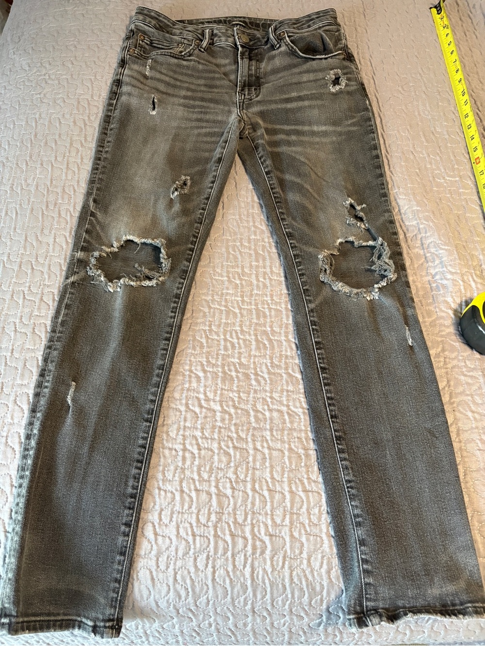 American Eagle AirFlex+ 32x32 Slim Straight Distressed Gray Black Jeans